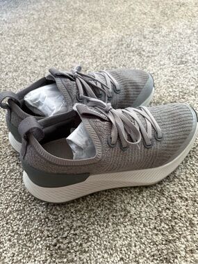 allbirds Women's Gray Knit Lace-Up Sneakers
